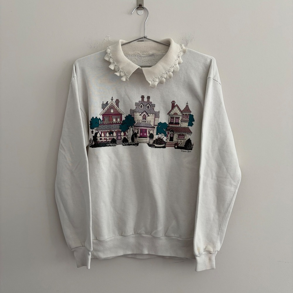 Vintage Gopher Sport Victorian House Sweatshirt White Lace Collar